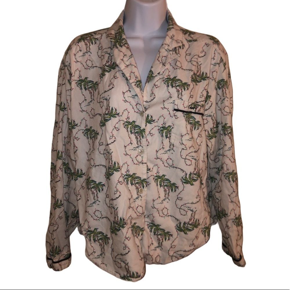 Victoria's Secret Long Sleeve Christmas in July Top